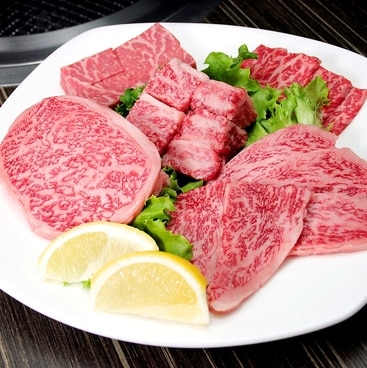 肉屋直営だからこそ味わえる黒毛和牛の美味しさ 肉屋直営だからこそ味わえる黒毛和牛の美味しさ